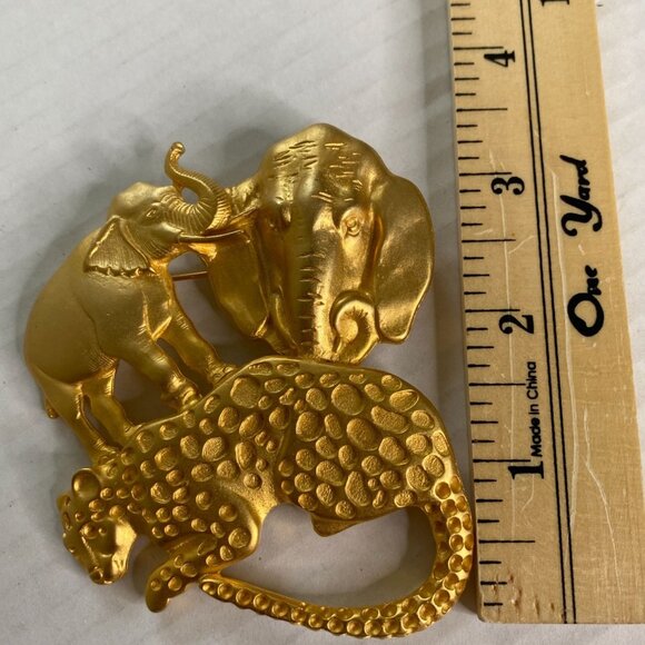 Elephant & Leopard Gold-Tone Metal Animal Brooch Pin - Picture 4 of 5